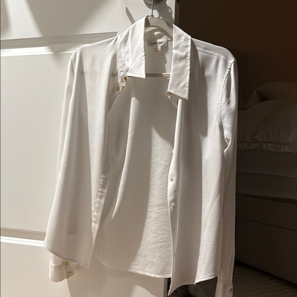 Calvin Klein small White Button-Up Shirt